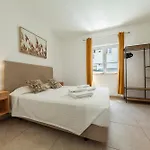 B88 - Mendonça Street Apartamento
