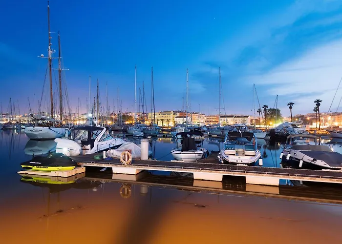 B88 - Mendonca Street דירה *