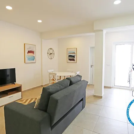 B88 - Mendonca Street Appartement Lagos