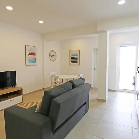 B88 - Mendonca Street Appartement Lagos