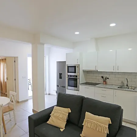 B88 - Mendonca Street Appartement Lagos